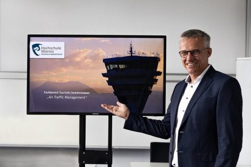 Dualer Studiengang Air Traffic Management erfreut sich wachsender Beliebtheit – ein Studienangebot mit besonderem Mehrwert