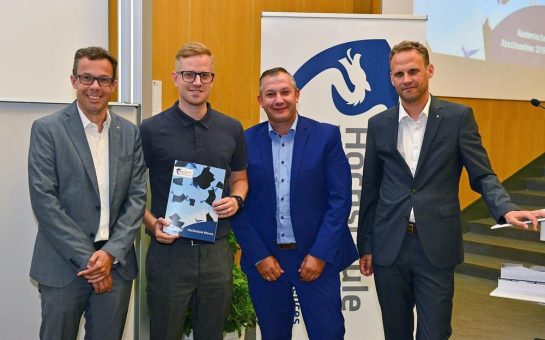 Erste Absolventen des Studiengangs „Internationales Logistikmanagement“ erfolgreich ins Berufsleben entlassen