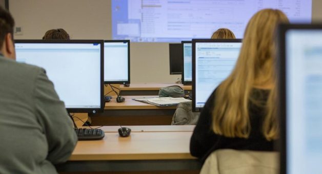 Selbstlernkompetenz in MINT-Studiengängen fördern: Carl-Zeiss-Stiftung Kolleg bewilligt gemeinsamen Projektantrag der Hochschulen Ludwigshafen und Worms
