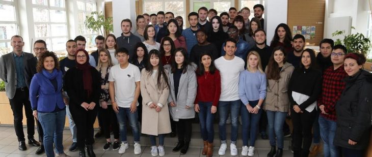 43 neue Austauschstudierende aus 16 Ländern