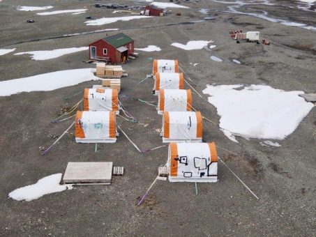 Crazy busy Conico: Bohrungen in Ost-Grönland starten sofort, Australien folgt