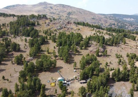 Group Ten: Hochgradige Bohrergebnisse auf 7 Kilometer Länge