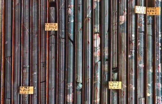 Desert Gold mit bisher längstem und breitesten Goldkorridor auf Gourbassi North West