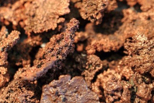 Goldplay Mining stößt Übernahme hochgradiger Gold- und Kupferprojekte an!