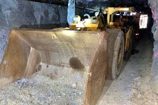 Blue Lagoon: Erstes Golderz wird zur Verarbeitung verschifft