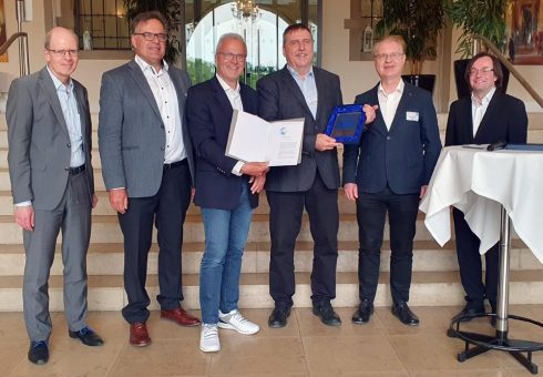 edacentrum verleiht EDA Achievement Award 2023 an Prof. Dr. Jürgen Scheible von der Hochschule Reutlingen