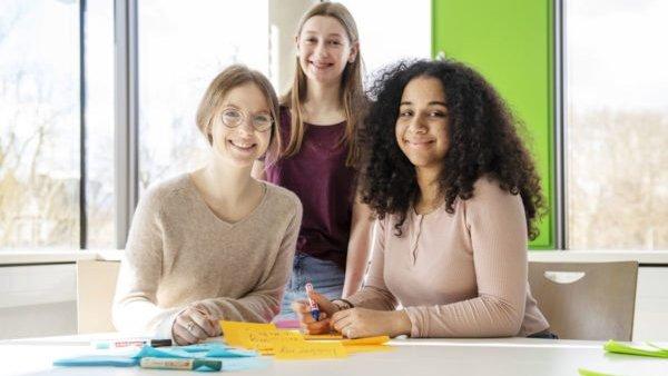Virtuelle Welten erschaffen, Survival Camps, Design aus dem 3D-Drucker: zdi-Community bietet MINT-Ferienkurse in ganz NRW