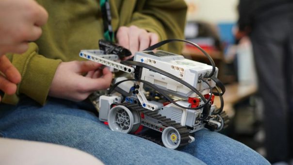 RoboCup Junior: 31 Teams aus dem Raum Oldenburg lösen Ticket für die Deutsche Meisterschaft