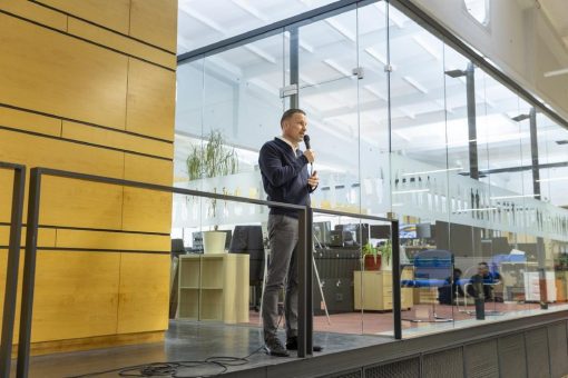 KNOBLOCH wächst: Briefkastenhersteller eröffnet neuen Firmensitz