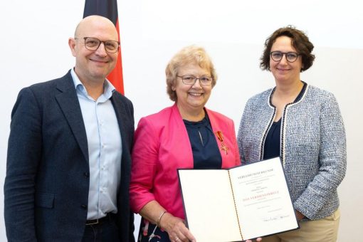 Bundesverdienstkreuz für Theresia Urbons aus Burgdorf
