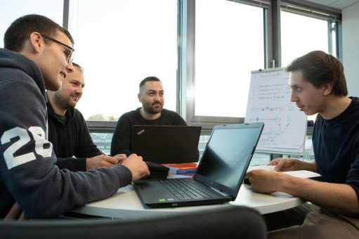 Starthilfe für Azubis: Deutsch lernen und die Ausbildung meistern