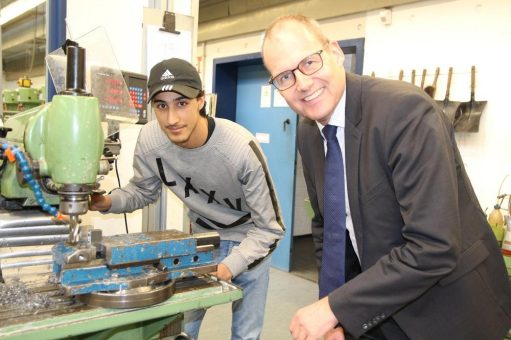 Ein Dutzend neuer Maschinen:  Region stattet BBS me aus