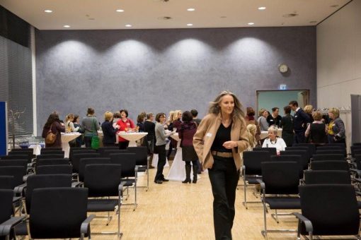 „Welcome back“: Netzwerktreffen für Wiedereinsteigerinnen