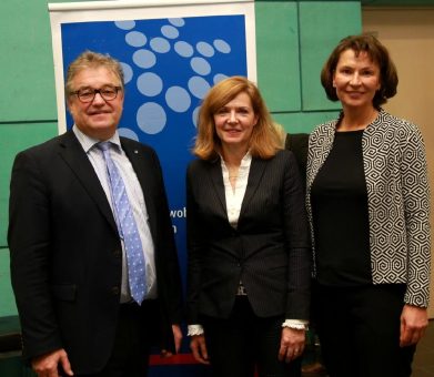 Christine Karasch und Dr. Andrea Hanke werden Dezernentinnen