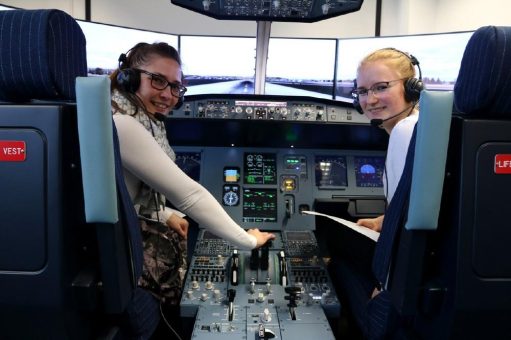 „Azubi Take Off“: Im Flugsimulator mit der Vorgesetzten
