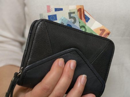 Vortragsreihe für Frauen: „Manchmal ist es unromantisch, nicht über Geld zu reden“