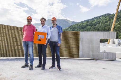 Rieder erhält weiteren Großauftrag in Millionenhöhe an der A10 für gebogene Lärmschutzelemente