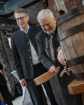 Staatsminister Blume: „Gekommen, um zu bleiben: Staatsbrauerei Weihenstephan zieht ins Münchner Wohnzimmer am Platzl“