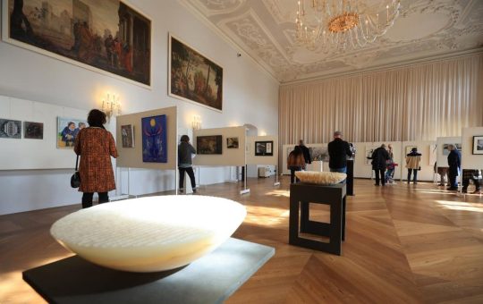 Verleihung des Meckatzer Kunstpreises 2025: Schwabenakademie Irsee eröffnet die Ausstellung „Elemente“