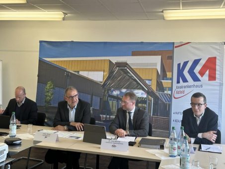 Landrat Dr. Mischak: „Wir haben ein  Krankenhaus für die Zukunft geplant“