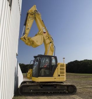 Neu: Kurzheckbagger Cat 325