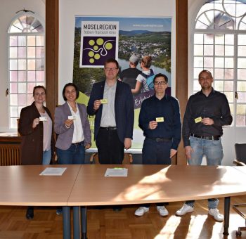 Vertragsunterzeichnung zwischen Verbandsgemeinde Traben-Trarbach und dem Verkehrsverbund Region Trier (VRT)