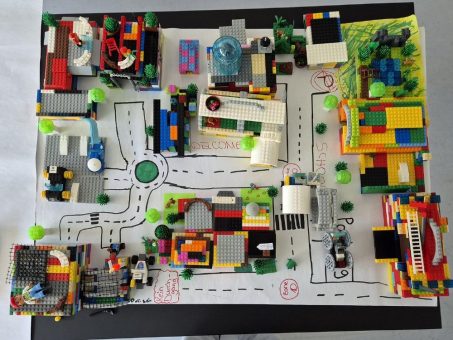 Hochschule Worms begeistert junge Mädchen mit LEGO Scrum beim Girls’ Day 2025
