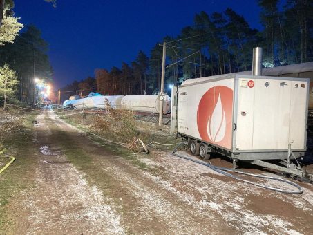 Hotmobil leistet mit mobiler Heizzentrale schnelle Hilfe nach Zugunglück
