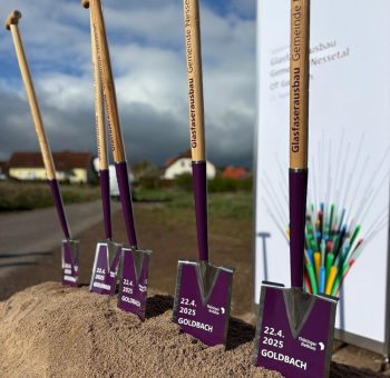 Erster Spatenstich für Glasfasernetz in Goldbach