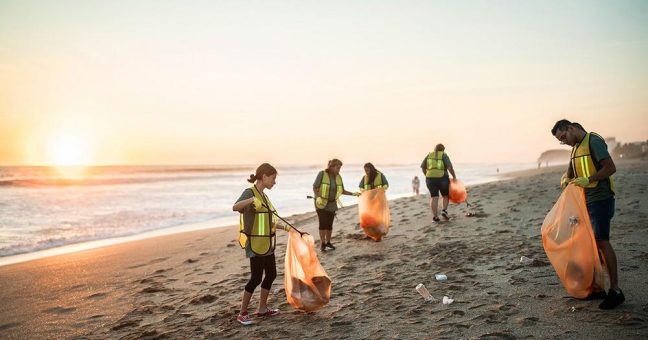 CooperVisions Plastikneutralitätsinitiative erreicht bemerkenswerten Meilenstein von einer halben Milliarde Flaschen