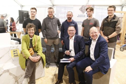 Oberbürgermeister überzeugt beim Handwerk mit Präzision und Fingerspitzengefühl