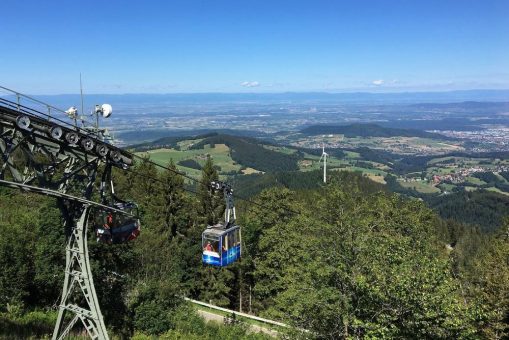 Maiausflug mit der Schauinslandbahn – Start in die Sommersaison auf Freiburgs Hausberg