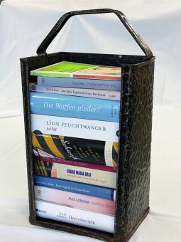 Zum Tag der Bücherverbrennung: Lesung der Seelenpresse-Redaktion am 10. Mai im DANEBEN