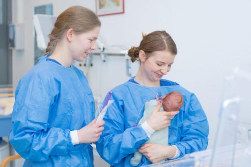Beste Versorgung für die Kleinsten: Neu- und Frühgeborene im Fokus des 2. Karlsruher Pädiatrietags