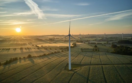 AMG und Qualitas Energy geben Partnerschaft bekannt