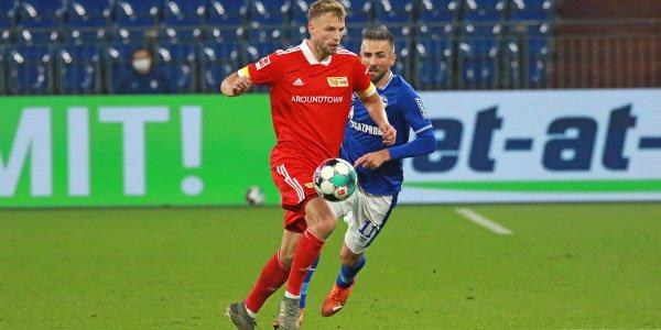 Flutlichtspiel in Köpenick: Schlosserjungs empfangen Knappen aus Gelsenkirchen