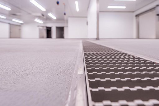Effiziente Bodeninstandsetzung in Kaviarfabrik nahe Berlin
