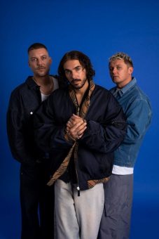 CLOCKCLOCK kündigen neue Headliner-Tour für 2026 an