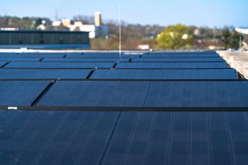Kittelberger media solutions investiert in Nachhaltigkeit: Neue Photovoltaik-Anlage geht ans Netz