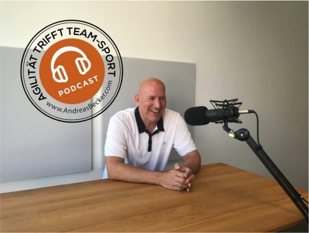 Agile Prinzipien am Spielfeld erklärt – Zwei Podcast-Folgen zeigen, wie Fußball Agilität verständlich macht