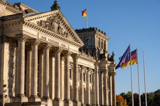 Integrität und Compliance in der deutschen Finanzwelt: HGB, FISG und Truth Enforcer