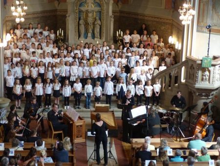 Eine Ferien-Weltreise mit den Kinderchören am 01.07.2025 um 16:30 Uhr in der Lutherkirche Bad Harzburg
