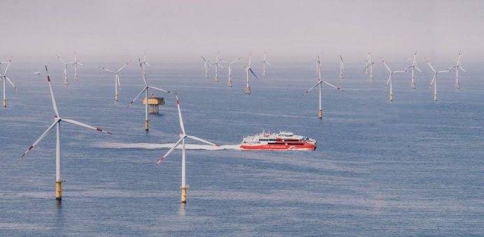 HUSUM WIND 2025 startet mit großer Offshore-Exkursion