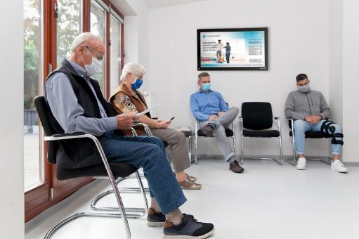 Sichere Digitalisierung beginnt mit zertifizierten Brandschutz-Displays – Technische Lösungen für Fluchtwege und sensible Bereiche