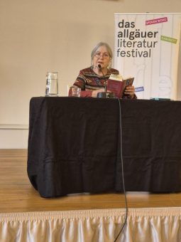 Gelungenes Finale des Allgäuer Literaturfestivals 2025