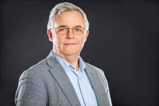 Mike Hughes neuer Zone President für Schneider  Electric DACH
