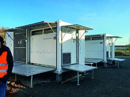 SMA verdoppelt verkaufte Batterie-Wechselrichter-Leistung auf zwei Gigawatt