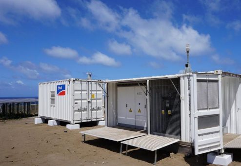 Systemlösung von SMA versorgt Karibikinsel zu 100 Prozent mit Solarstrom