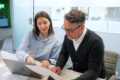 KI verändert die Finanzwelt: Wie Künstliche Intelligenz Buchhaltung und Steuerberatung neu definiert