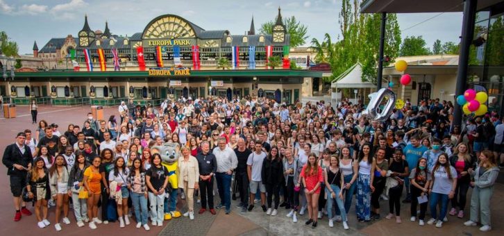 Europa-Park und Caritas danken über 1.000 Freiwilligen für ihr soziales Engagement